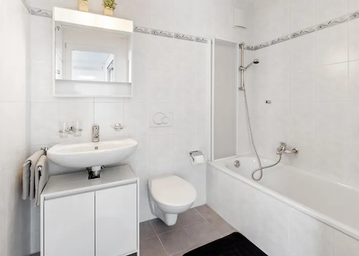 Torre Tessuti By Interhome Lägenhet Locarno